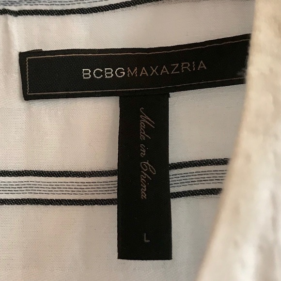 BCBGMaxazria White Stripe Tunic Blouse 🍒4/$20🍒 - Picture 4 of 5